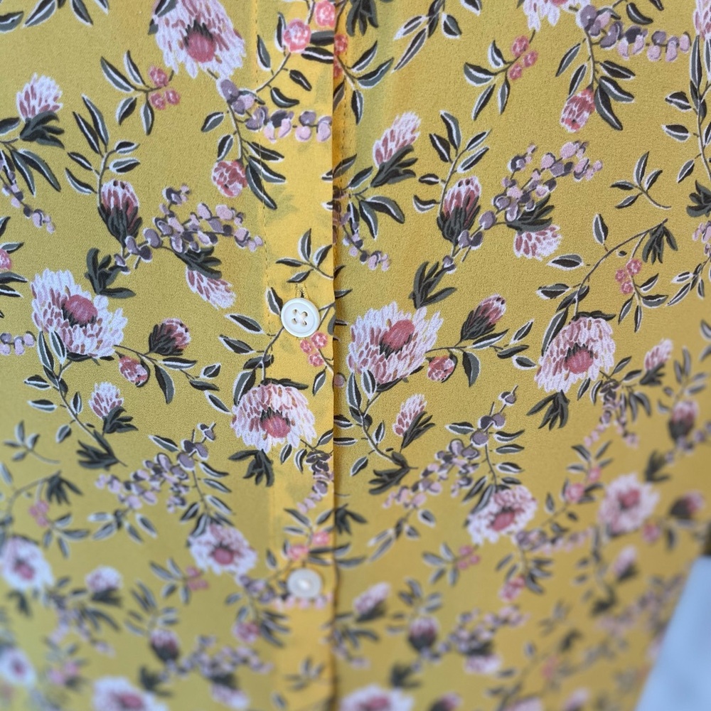 LOFT Yellow Boxy T-Shirt with Relaxed Fit - Picture 4 of 7